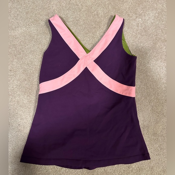 Lululemon Women’s Workout Shirt - Picture 1 of 5
